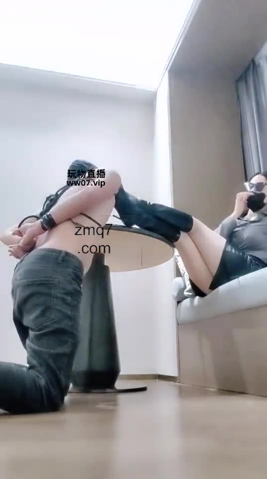 苏苏 暴力鞭打