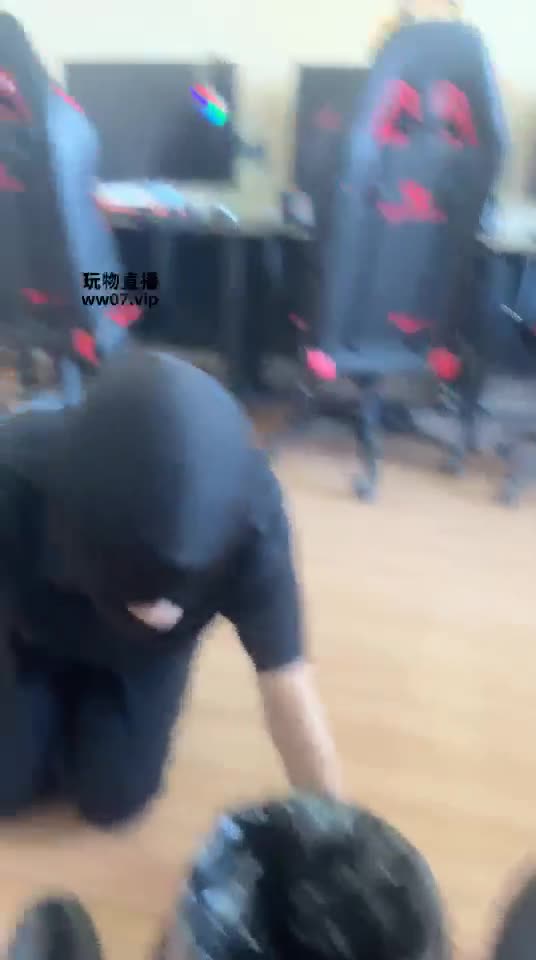 郑州情侣 调教舔狗