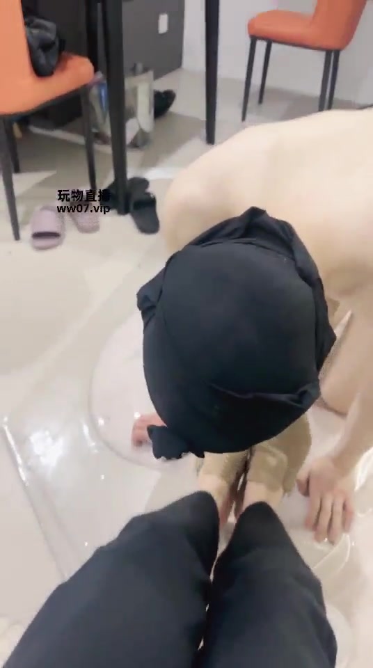 希娜 深夜调教贱畜