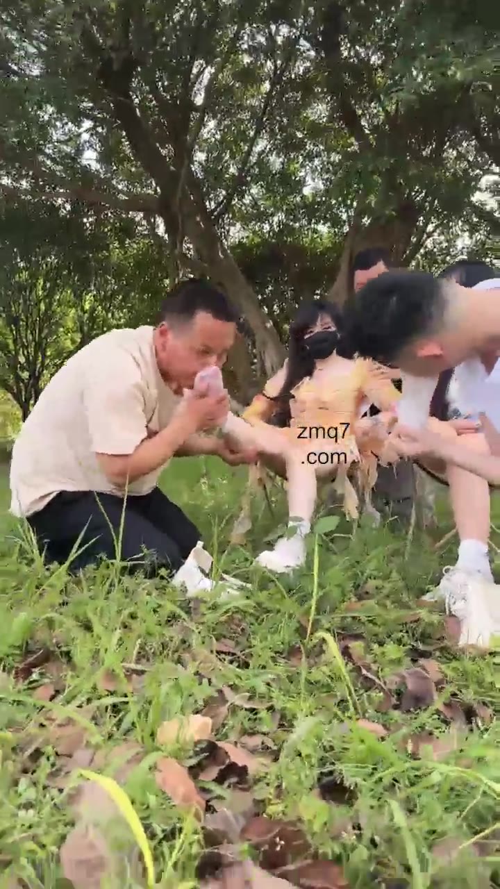 伊晨 户外骑马