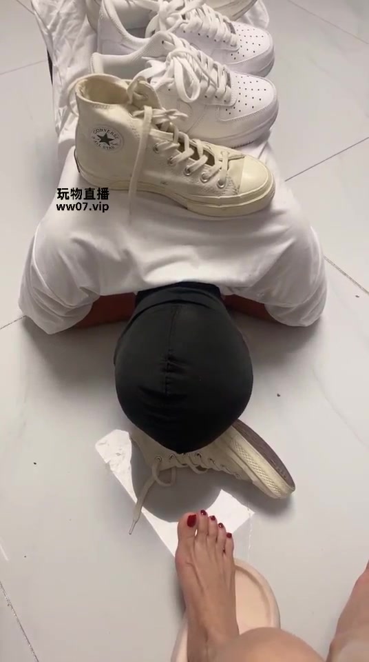甜一 清理鞋子