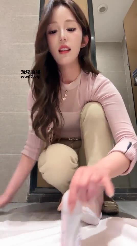阿芙乐尔 红绿灯 龟责 憋到流 强制吞