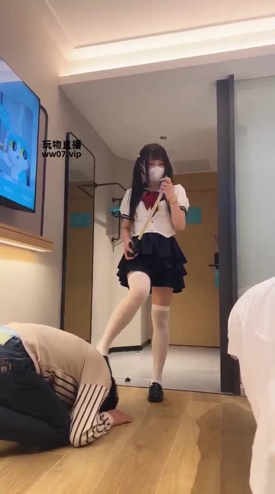 精神小妹 爆揍二狗