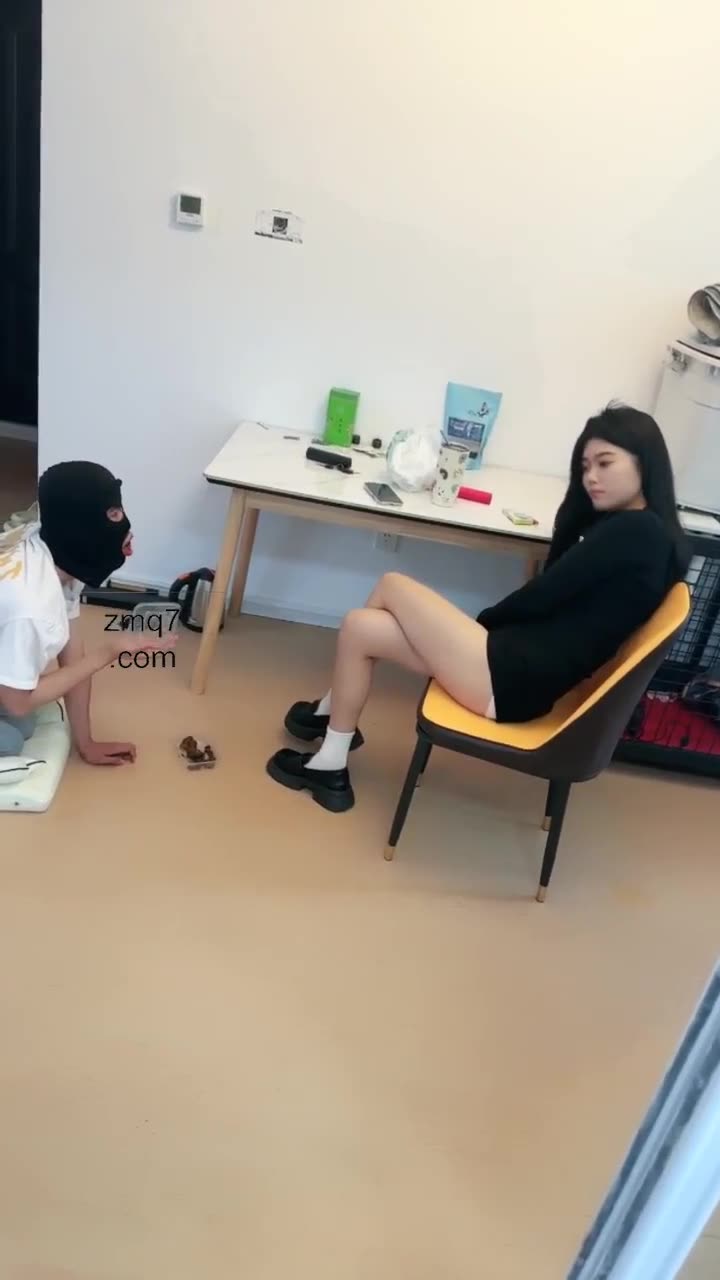 esse殿下 黄金奴来应聘