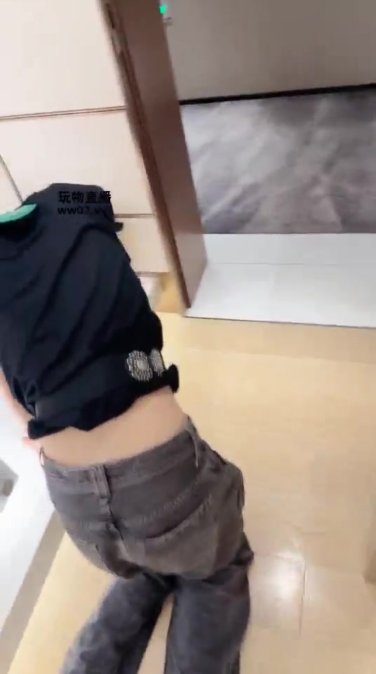 玥樾 玩06年的小狗