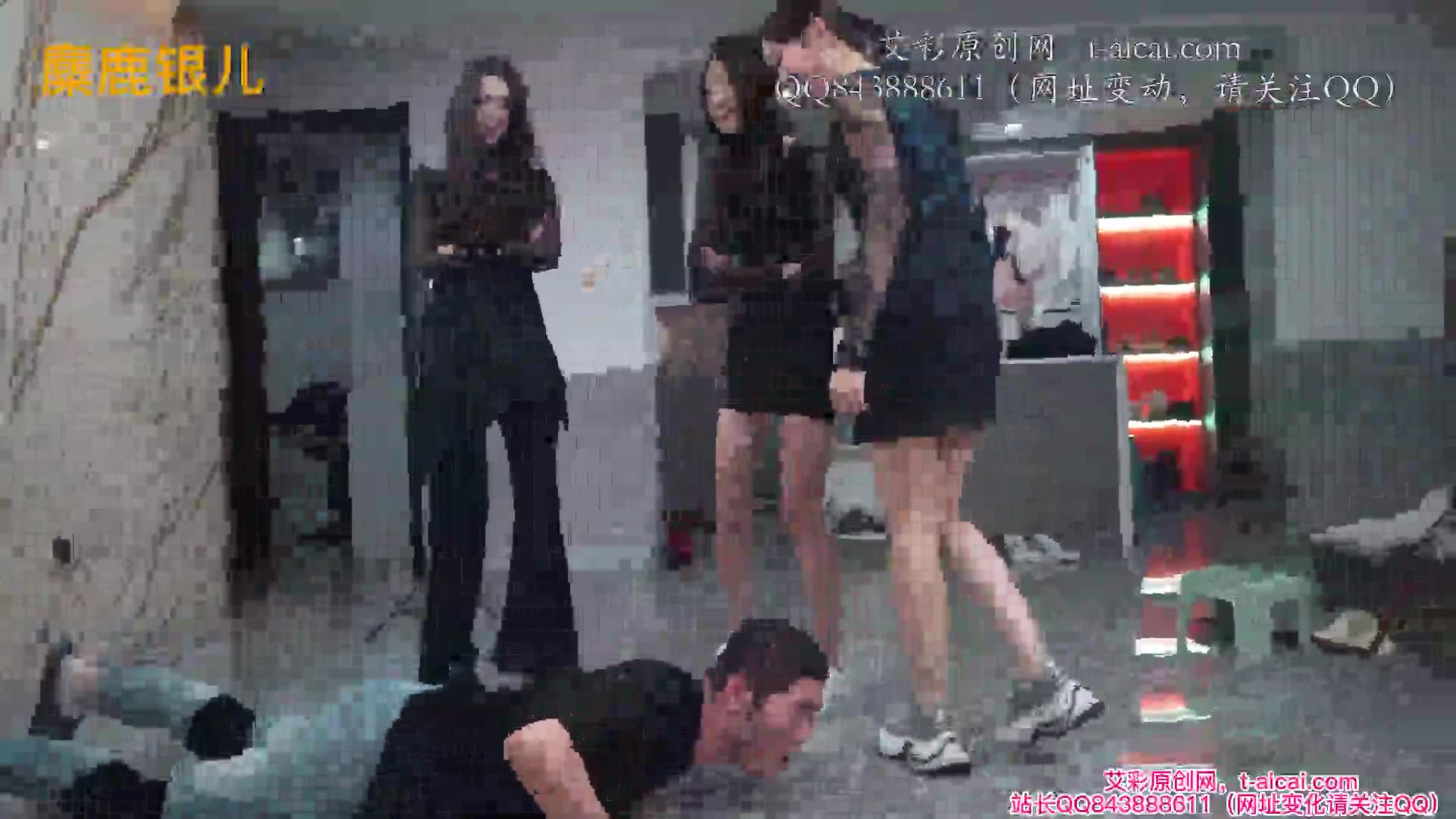 冰冰和鱼七和画画 三S原味臭脚深喉 你咬脚？那我往死插