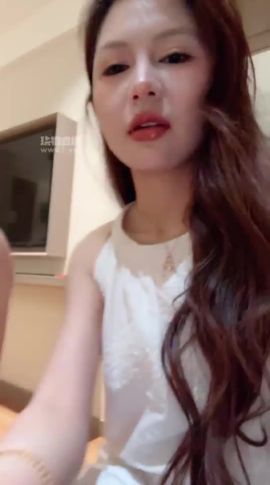 泡芙 舔白棉袜脚