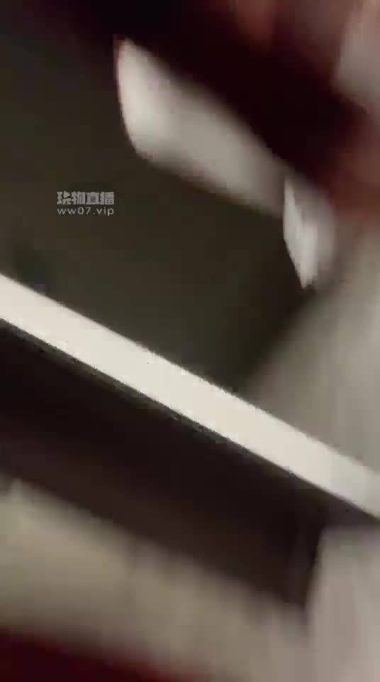 玥樾 调教贱货吃姨妈巾
