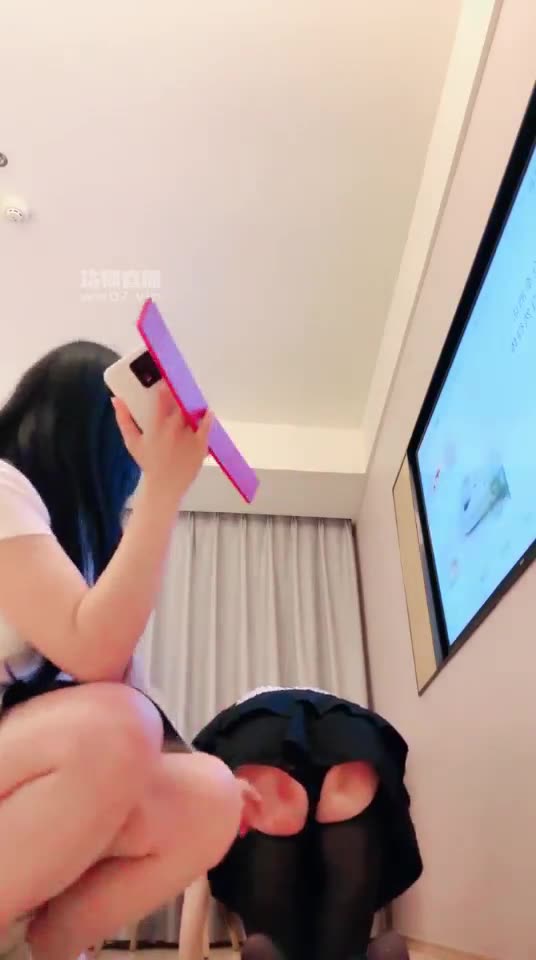 妮蔻 调教母畜 舔鞋 舔脚踩脖子