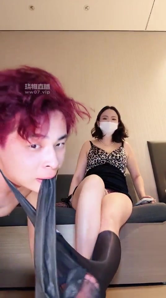 v