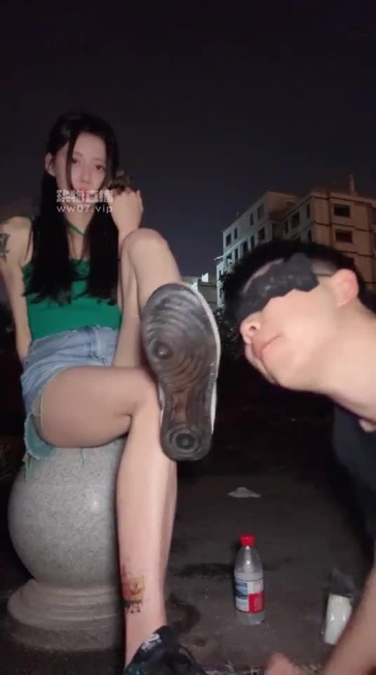 狸狸 户外调教