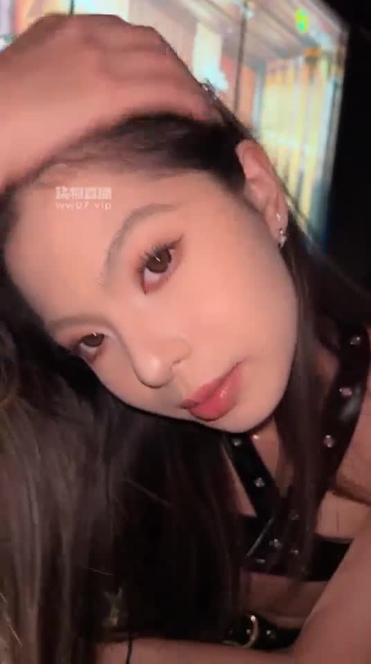 04回归 兔子KTV圣水调教骚狗
