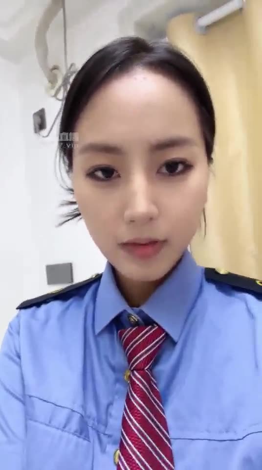 狗哥 高铁乘务短丝袜脚 圣水