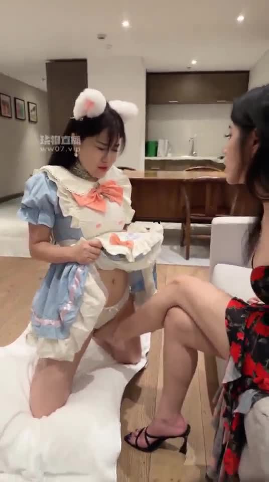 反差楠熙 女M欠操自己送上门