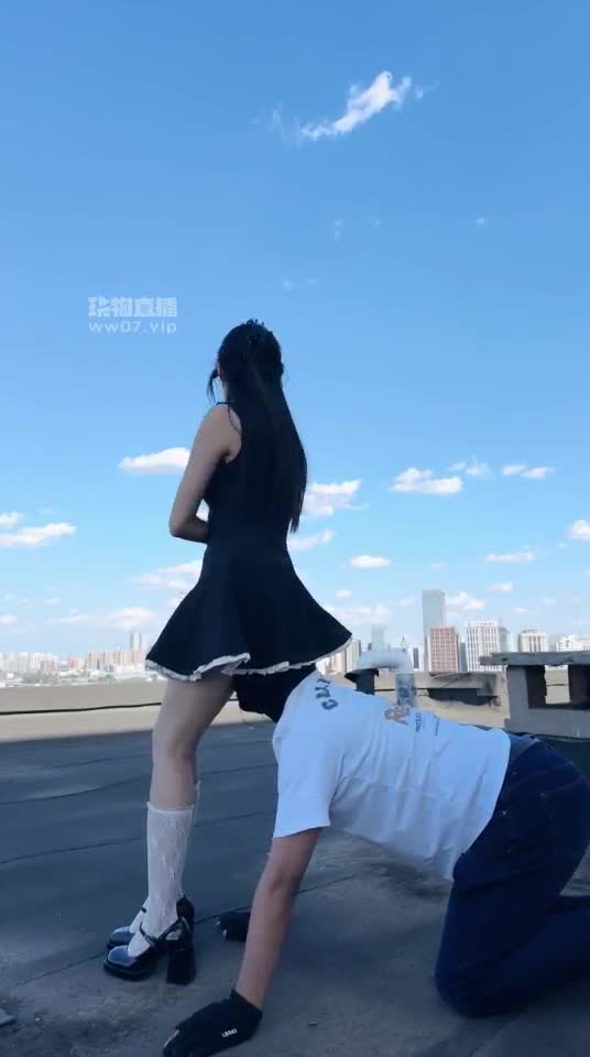 卡莎女帝 骑马户外 骑脖子