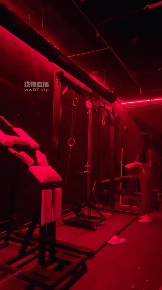 Kinky在北京 调教室讲解