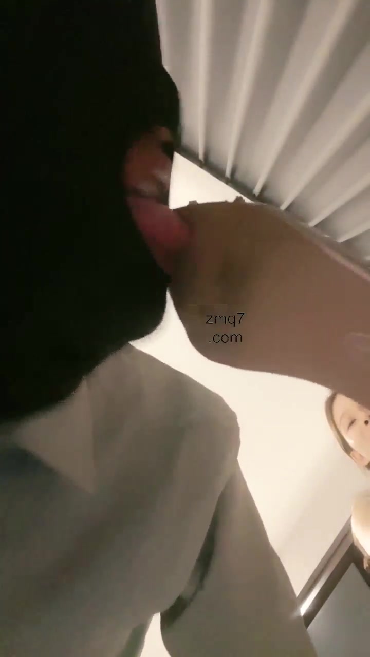 仔仔大王 绿帽伺候我约会回家