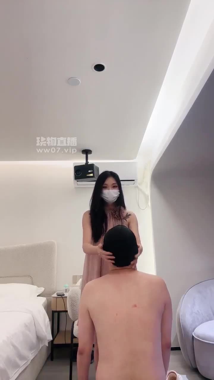 万万 重度踢裆