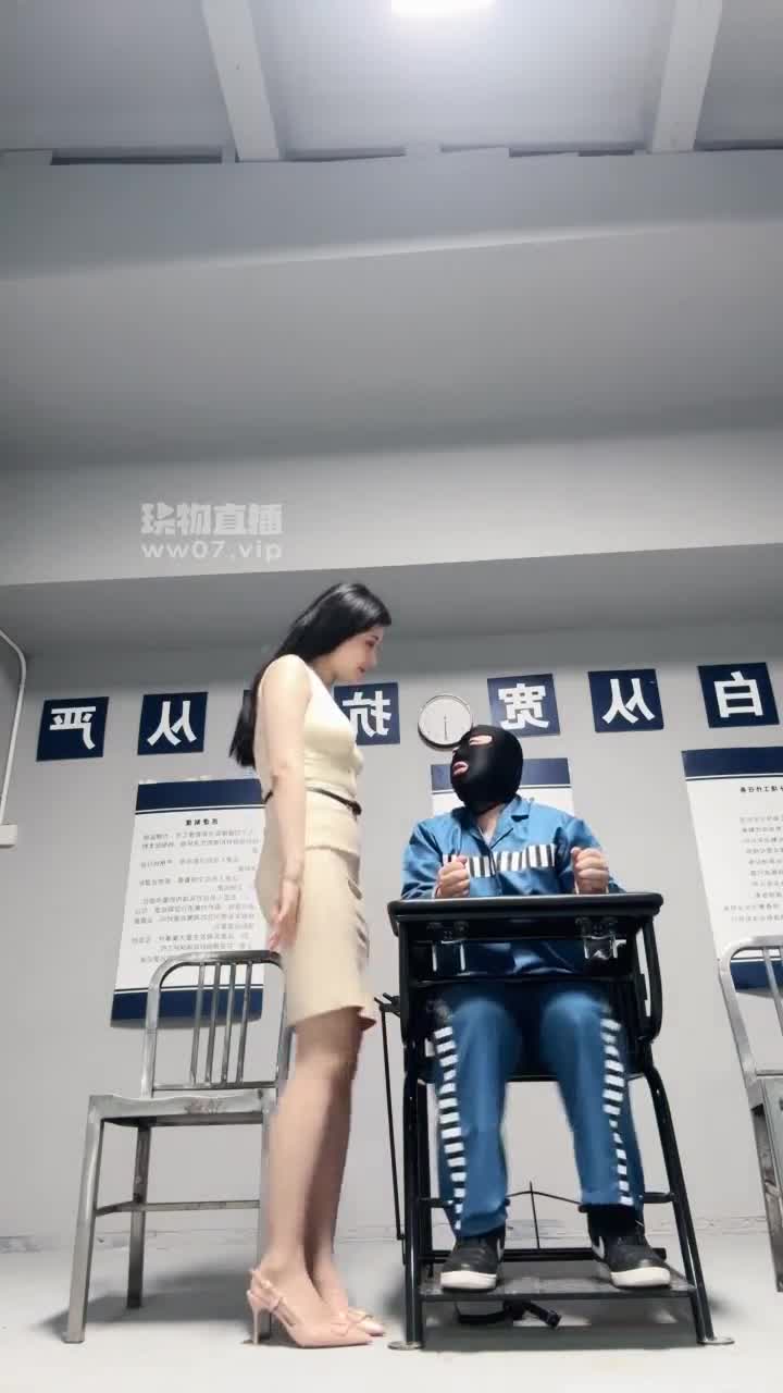 松紫大大 剧情 女教官严刑逼供