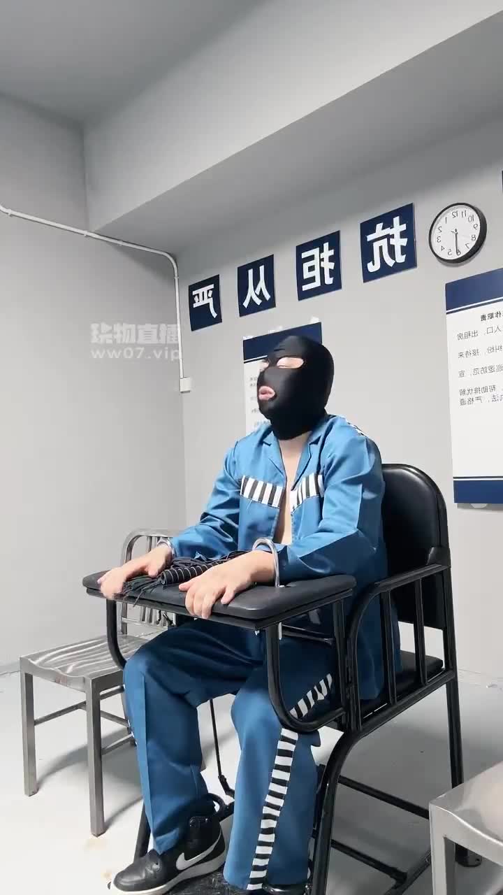 松紫大大 剧情 女教官严刑逼供
