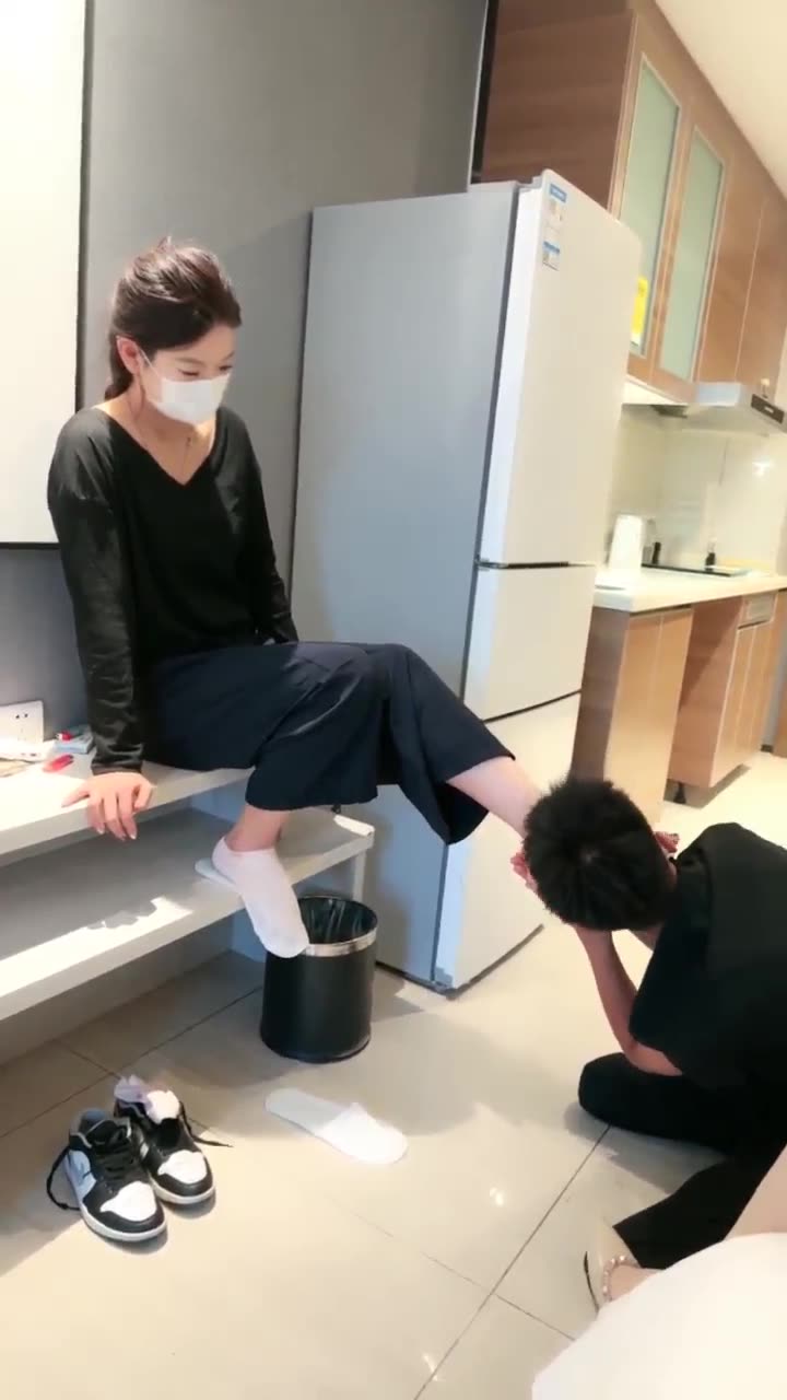 esse殿下 带素人调教贱狗