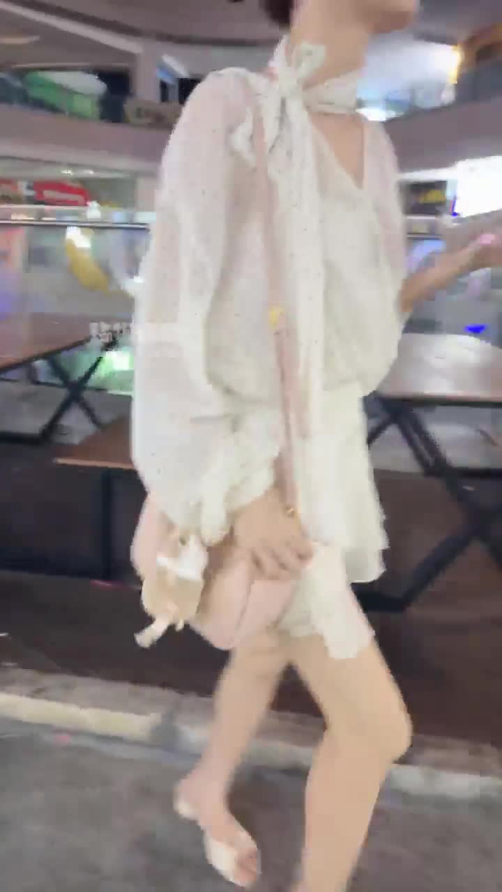 素人挖掘机 路上开发绝美素人