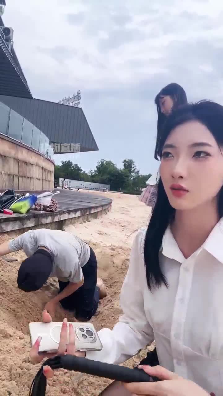 千千 双S沙滩调教 活该猥琐奴