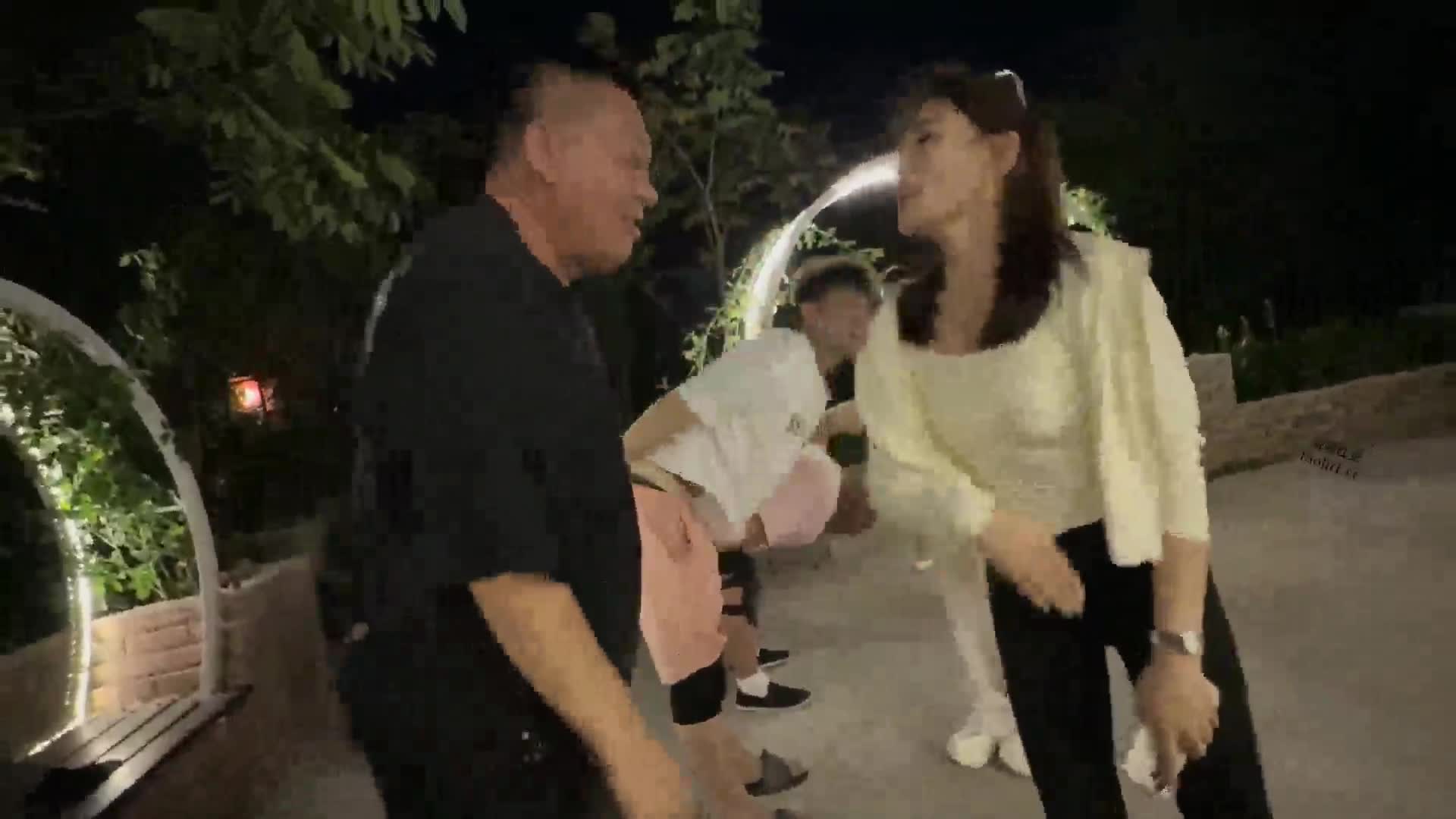 冷天使 聚会庄园