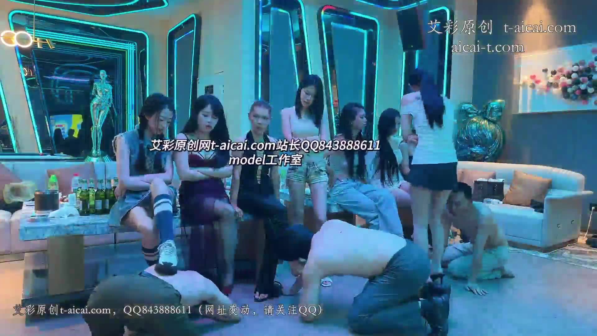 models 巅峰群调 重拳出击