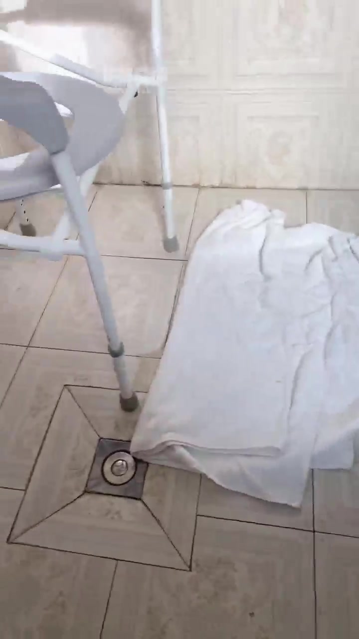 足彩馆 群素人坐脸口水