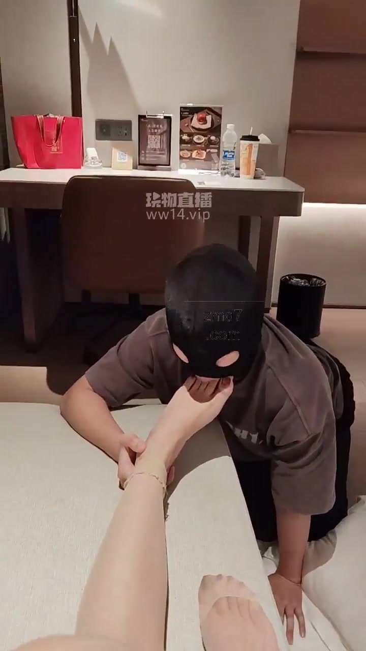 泡芙 白领S调教男大