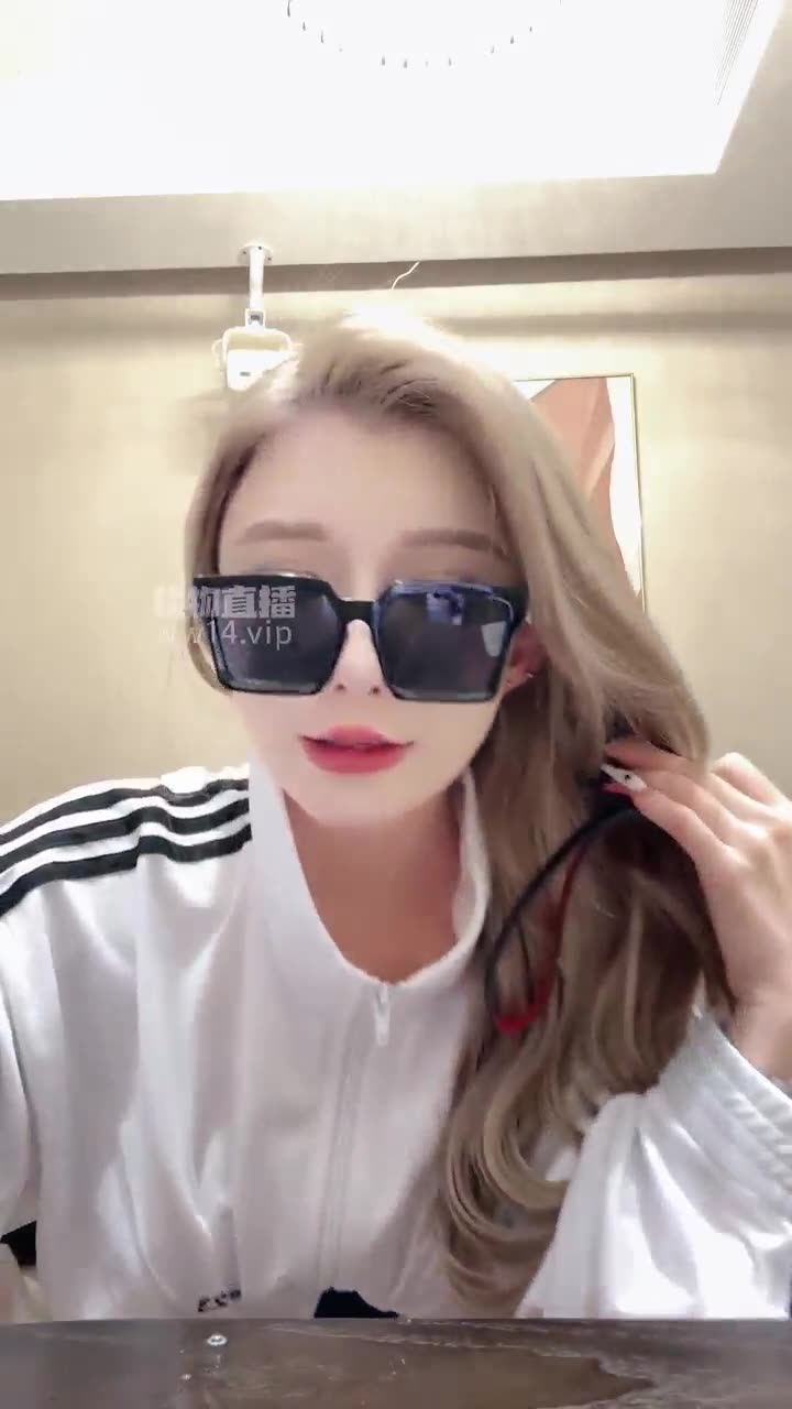 玥樾 开发安雪梅06女M