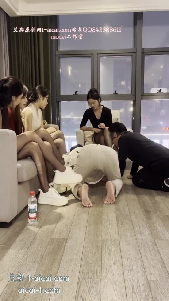 未知女主 多主玩弄一家 公母畜