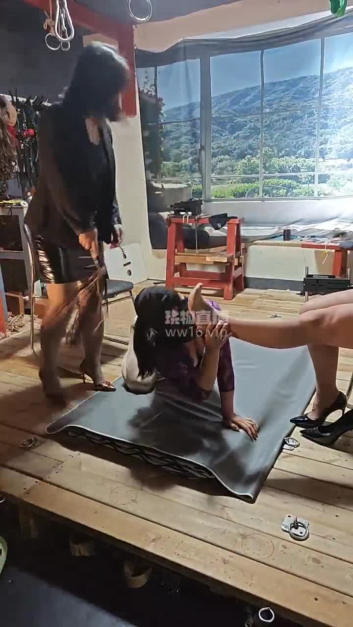 唯雅 调教女奴 恋足sp