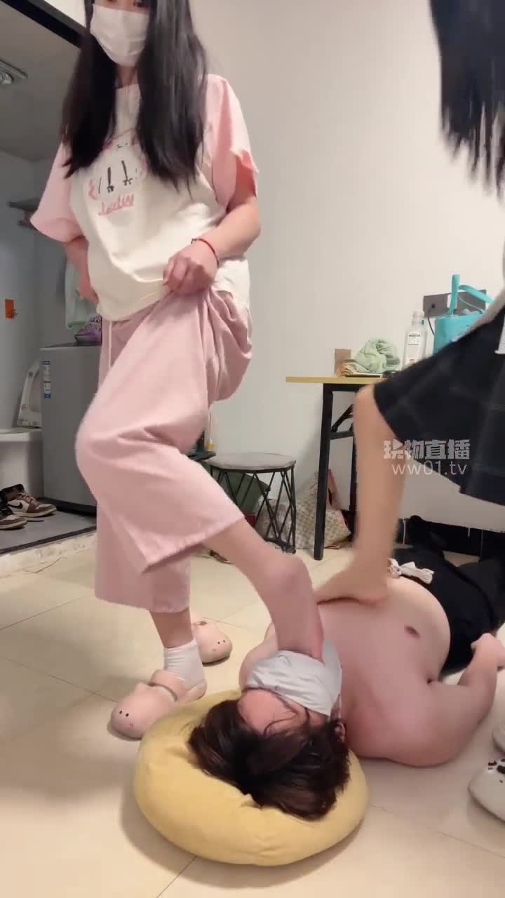 千野 双主深喉插狗嘴