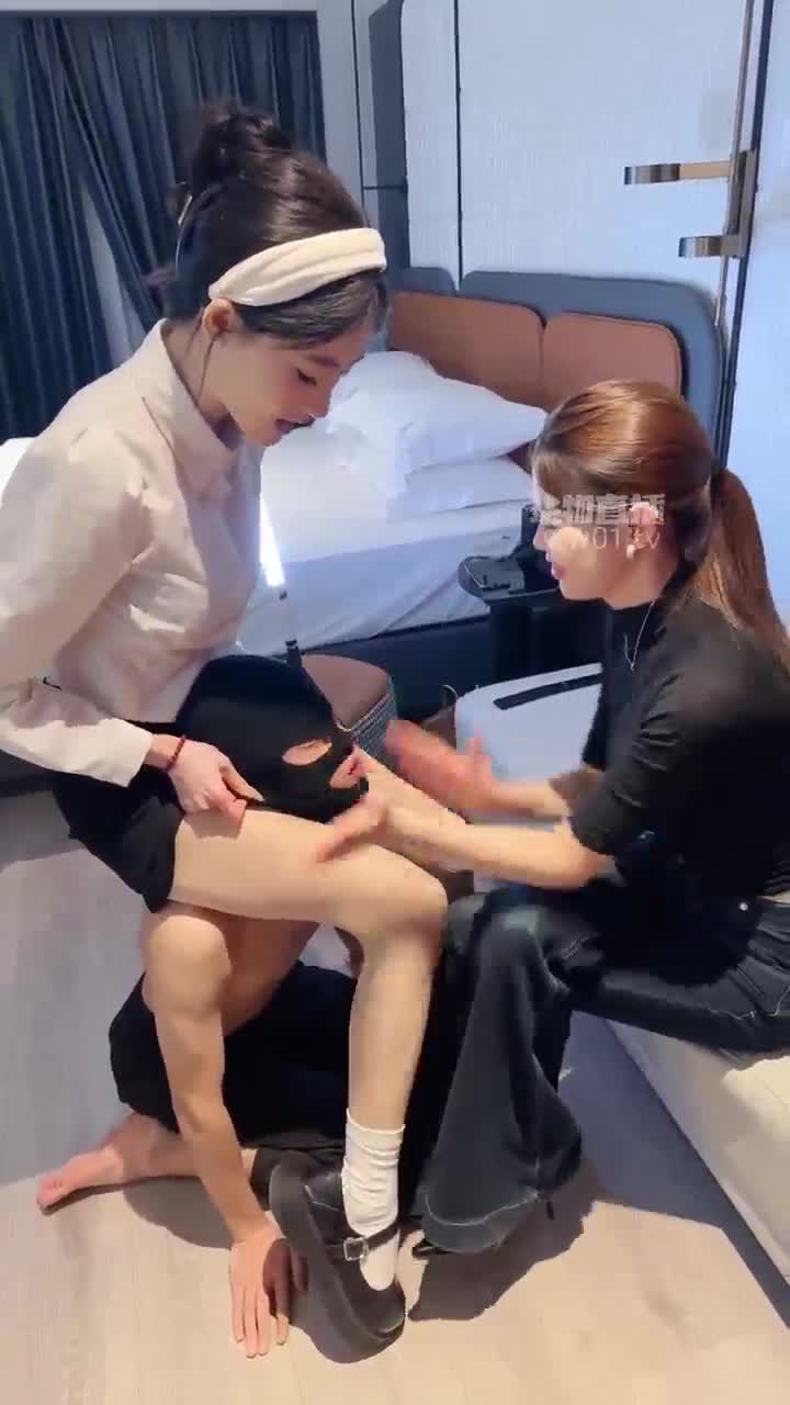 千千 双S 轮流惩罚跑骚奴