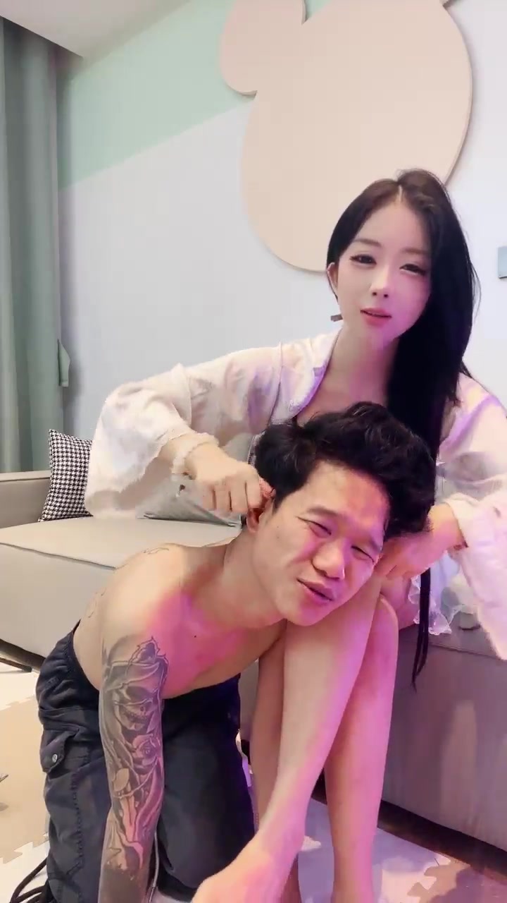 冰月 捆绑抽打舔脚深喉