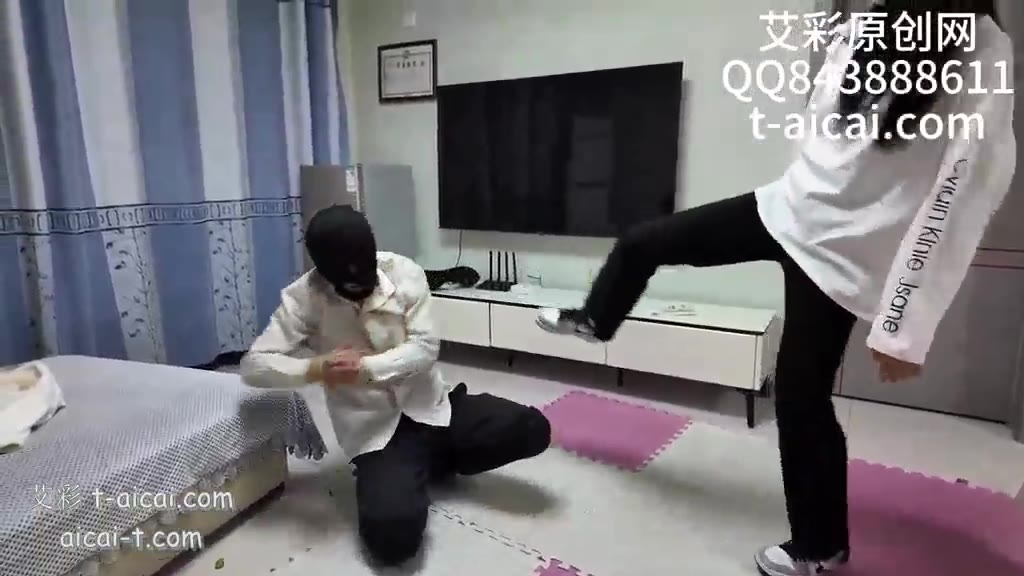 chnnsct1818 脚力测试后持续暴击头部 筷子残忍踩手