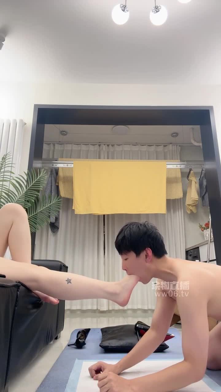 不期而遇 调教奶狗 暴力耳光裸足深喉踩踏坐脸屁股打红肿圣水水刑窒息完食