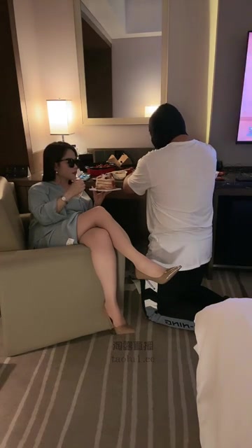 辣吃多的辣姐 皇城根下的奴才才是他妈有悟性