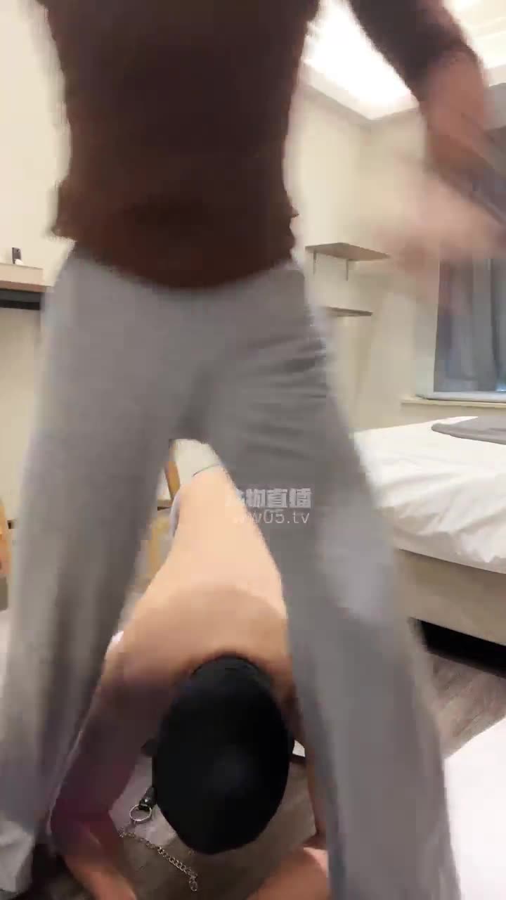 零心 耐克熊猫鞋踢踹 鞭打手脚耳光白袜除臭舔裸足深喉