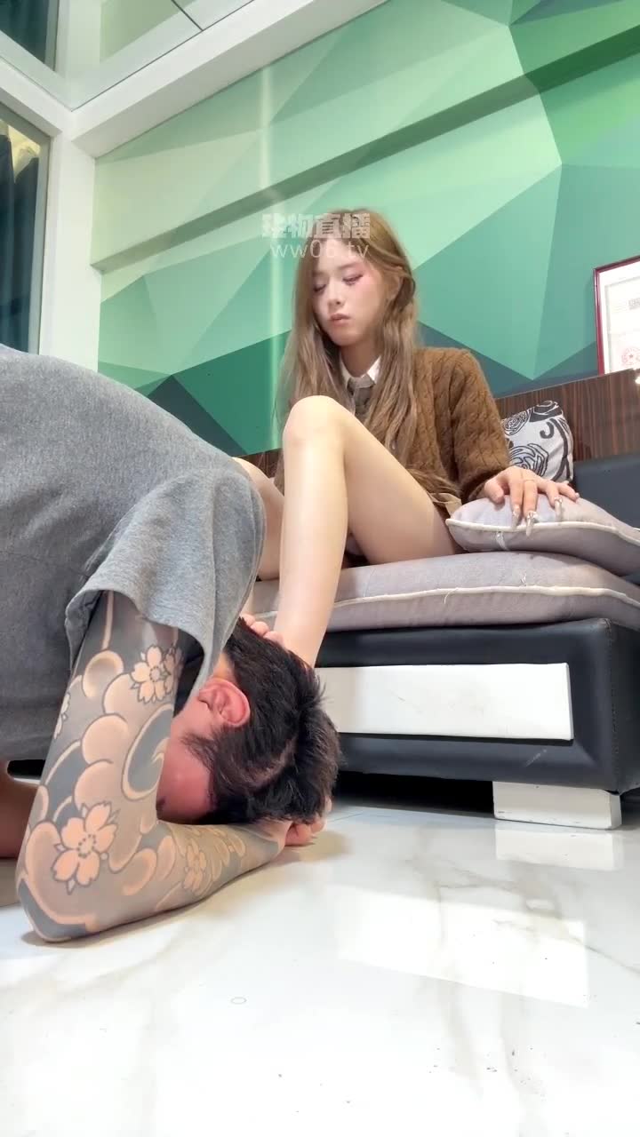 双子 继续开发超美羞涩精神小妹调教