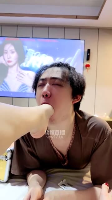 沐沐 顶级女神足浴店深喉奶狗