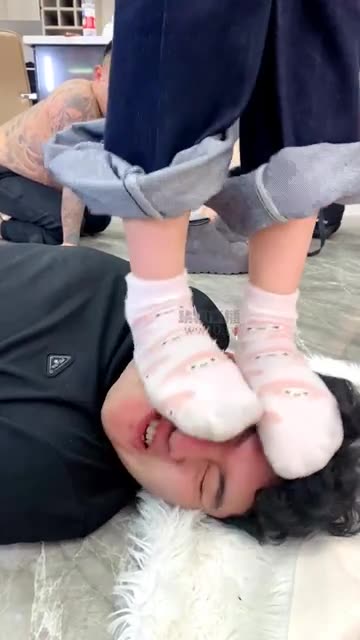 银儿 带新人三主暴虐三奴 超狠虐玩