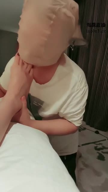 咩祖 天津舔脚狗