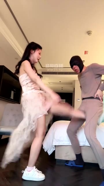 Vito 再次约调超顶素人女神 调教全程恶心嫌弃