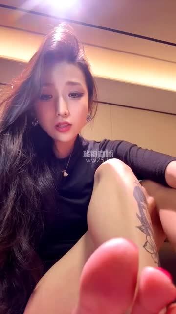 水晶熊 红绿灯 裸足纯享