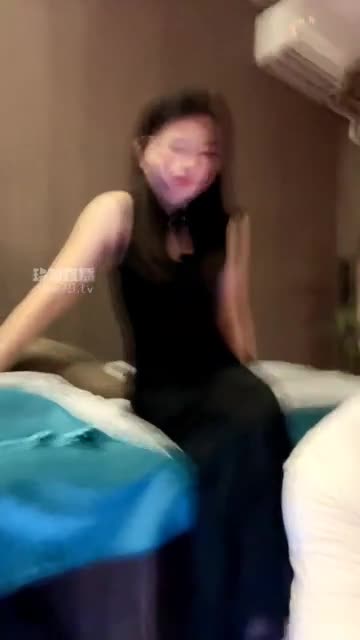 胖虎 足浴店开发甜笑羞涩技师调教全程