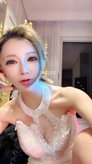 玥樾 红绿灯 白丝裸足