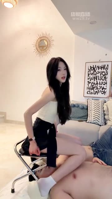 车模尹 调教双马桶狗 黄金喂食全身涂抹控制倒计时